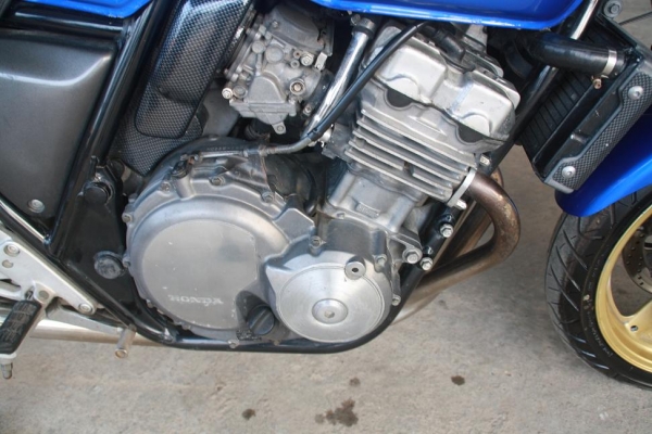 ขาย CB 400 ปี 93 อินวอย สรรพสามิิตแท้ สภาพสวย ท่อแต่ง เสียงมัน 67000