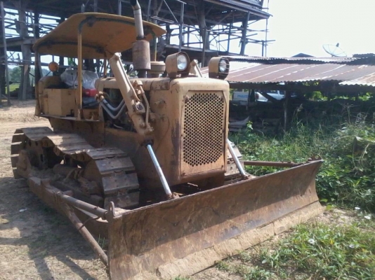 CAT D4D รถแทรคเตอร์ เครื่องแรงดี ระบบการทำงานใช้งานได้ปกติทุกอย่าง ช่วงล่างประมาณ 60\% เอกสารสัญญาซื้อขาย ราคาต่อรองได้ครับ