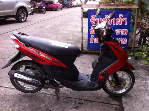 mio ปี 51 ไฟคู่ สีส้ม  เครื่องเดิม แน่นๆ เอกสารชุดโอนลอยครบ ทดลองขับได้จ้า