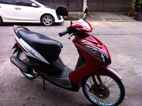 mio ปี 51 ไฟคู่ สีแดง ขาว รถสวยมาก เครื่องเดิม แน่นๆ ขายพร้อมโอนให้ฟรีๆกันไปเลย ทดลองขับได้จ้า