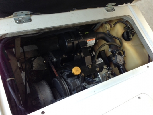 ขายรถกอล์ฟ SANYO ใช้น้ำมัน 4 ที่นั่ง ขายรถกอล์ฟ SANYO ใช้น้ำมัน 4 ที่นั่ง