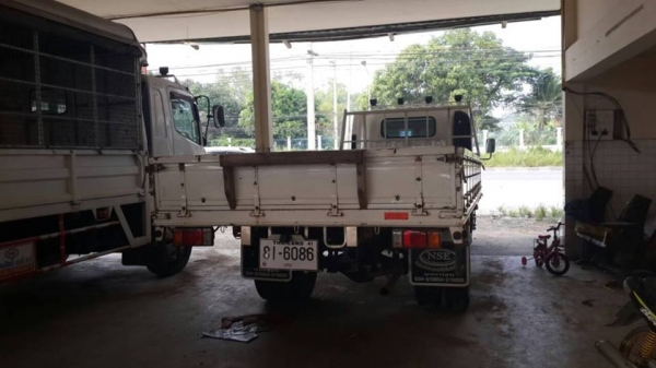 ISUZU NQR 175 แรง