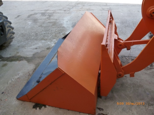 ขายรถตักเล็ก บุ้งกี๋ไม่เกิน 1 คิว เก่านอก เอกสารอินวอยครบ