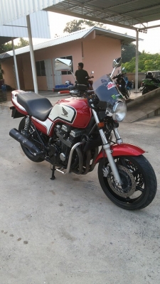 ขาย ฮอนด้า CB750 f2n inv.ออกชื่อคนซื้อ รถปี 03 คาร์บิวไฟฟ้า 0822169945