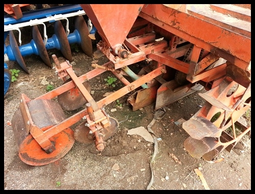 ขายด่วน!หางปลูกอ้อยสภาพดี ใช้งานน้อย สนใจติดต่อ คุณสวน 081-8570337