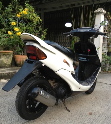 ขายด่วนๆๆ ขี่เบื่อแล้วจร้าา Honda Dio ZX50cc. ดิสเบรคหน้า