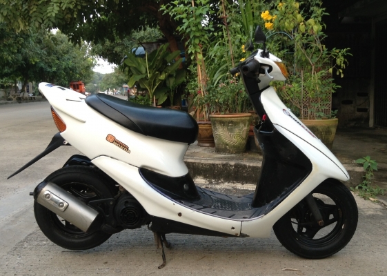 ขายด่วนๆๆ ขี่เบื่อแล้วจร้าา Honda Dio ZX50cc. ดิสเบรคหน้า