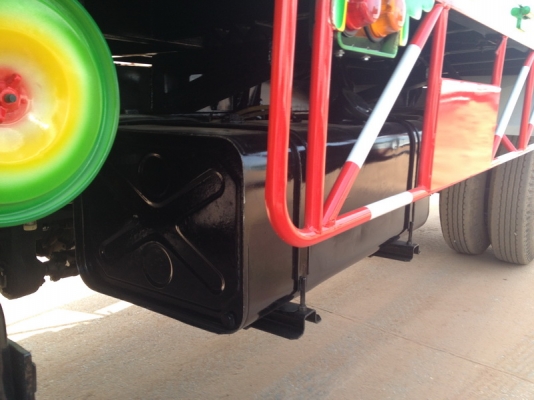 รุ่นขายดีครับ DECA เครื่อง 6hh 210 แรงม้า กระบะดั้ม 6 ตั้นดั้มเกษตร ยาว 4.80 เมตร กว้าง 2.30 เมตร สูง1.60 เมตร ทำใหม่ทั้งคันสภาพเหมือนรถใหม่ป้ายแดงพร้อมทะเบียนครับ