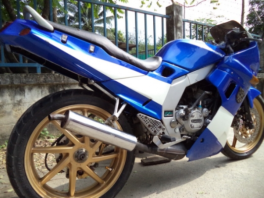 ขาย เซอร์ปิโก้ โปรอาร์มล้อโต้ สีสวย เครื่องดี พร้อมขี่เล่นหล่อได้เลย