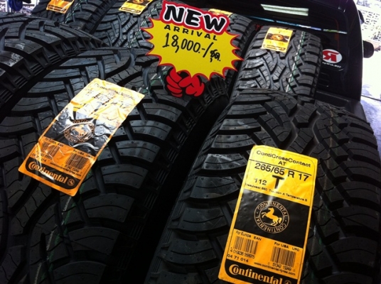 ยางใหม่ปี 2013 ขนาด 265-65 R17ดอก AT พิเศษราคาไม่แพง