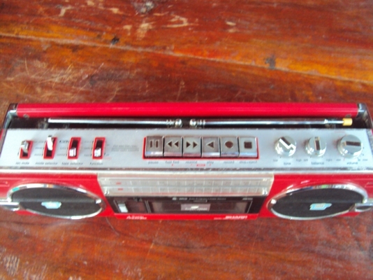 ขายวิทยุ-เทปหูหิ้วแนว Vintage สามตัวครับสภาพสวยทุกตัว ขายวิทยุ-เทปหูหิ้วแนว Vintage สามตัวครับสภาพสวยทุกตัว