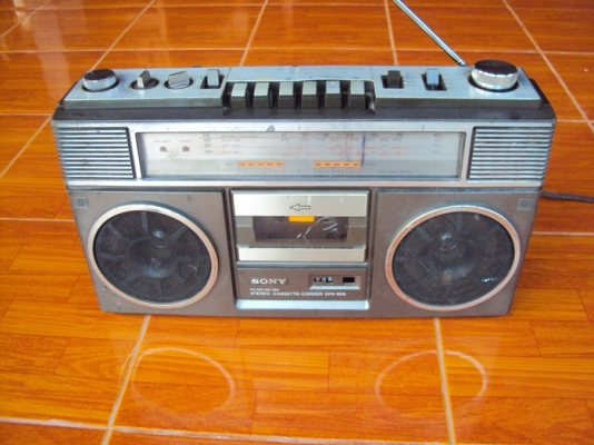 ขายวิทยุ-เทปหูหิ้วแนว Vintage สามตัวครับสภาพสวยทุกตัว