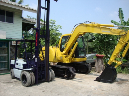 ++++ ขายด่วน !!! รถโฟล์คลิฟท์ KOMATSU FD25-11 มีหลายคันให้เลือก นำเข้าจากญี่ปุ่น สภาพดี เครื่องยนต์ดีเซล เกียร์ธรรมดา เสา 4 เมตร ฮิ้งค์ ล้อหน้าคู่ งา 1,070 มม. ยางลม สนใจเข้ามาลองรถก่อนได้ ราคาคุยกันได้ +++++ ++++ ขายด่วน !!! รถโฟล์คลิฟท์ KOMATSU FD25-11 มีหลายคันให้เลือก นำเข้าจากญี่ปุ่น สภาพดี เครื่องยนต์ดีเซล เกียร์ธรรมดา เสา 4 เมตร ฮิ้งค์ ล้อหน้าคู่ งา 1,070 มม. ยางลม สนใจเข้ามาลองรถก่อนได้ ราคาคุยกันได้ +++++