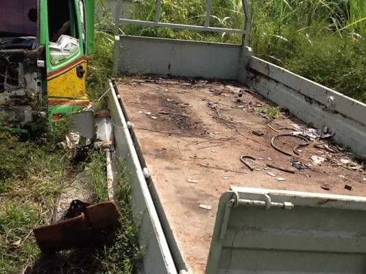 ขอบคุณ สุภาพ หนองจอกมินบุรีจองแล้วครับ ขอบคุณทีมงาน Truck2hand ที่ให้พื้นที่นำเสนอสินแบบไม่มีขีดจำกัดครับผม ขายครับ กระบะเหล็ก ฮีโน่ดูโท่ ยาว 5เมตร คานเหล็ก พร้อมใช้งานขายขาดทุนที่ 25000