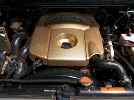 ***ขายแล้วครับขอบคุณ Truck2hand ขาย D-MAX HILANDER 2.5 Ddi i-TEQ GOLD Series ปี51/08 บางเดิมทั้งคัน ใช้งานน้อย ไมล์8x,xxx แท้ ช่วงล่างแน่น ยางสวย ภายในครบ แอร์เย็น พ.พาวเวอร์ AIRBAG/ABS เซ็นทรัลล็อก กระจกไฟฟ้า ปรับข้างไฟฟ้า การ์ดกันแมลง บันไดข้าง รถไม่ค่อ