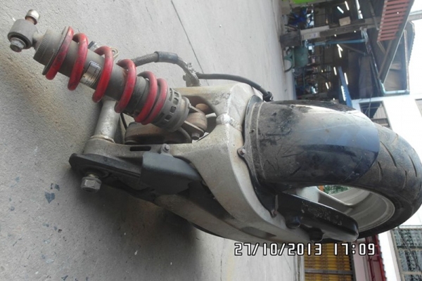 ขาย ชุดล้อโต้  CBR 400 ปี89  ครบๆๆ ถูกๆๆ