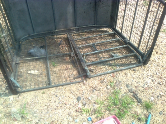 ขายคอกเหล็ก หลังคามิเนียมไส่รถหัวเดียว