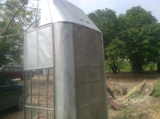 ขายคอกเหล็ก หลังคามิเนียมไส่รถหัวเดียว