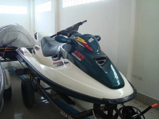 ขาย jetski seadoo gtx 760 มีเกียร์ถอยหลังพร้อมเทนเลอร์ เทนเลอร์เป็นเทนเลอร์นอกครับติดมากับเรือ