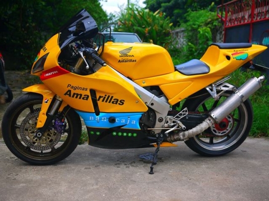 ขายnc30 ทะเบียนชุดสีใหม่เเฟร์ลิ่งrc212ของเเต่งเต็มเครื่องดีจัดไฟเเนนททได้ราคา110000