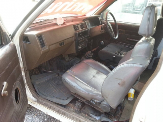 นิสัน กะบะลอย นิสัน กะบะลอย