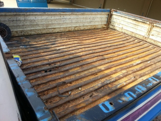 นิสัน กะบะลอย นิสัน กะบะลอย