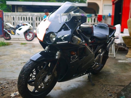 ขาย Nc30 แฟริ่งหน้าแต่ง RVF ท้าย Rc211 พร้อมทะเบียนแท้ เครื่อง RVF Nc35 แจ้งลงเล่มเรียบร้อย ท่อสูตรออกสองท่อ ราคา 88000 จัดไฟแนนท์ได้ ดาวน์ 43000 ผ่อนได้ไม่เกินสามปี