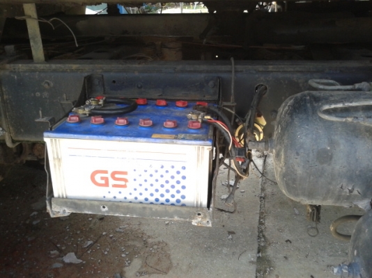 รถสิบล้อบรรทุกน้ำมัน 16000ลิตร 4 ช่อง  พร้อมใช้งาน