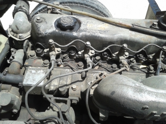 รถสิบล้อบรรทุกน้ำมัน 16000ลิตร 4 ช่อง  พร้อมใช้งาน