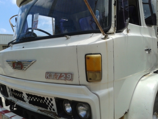 รถสิบล้อบรรทุกน้ำมัน 16000ลิตร 4 ช่อง  พร้อมใช้งาน