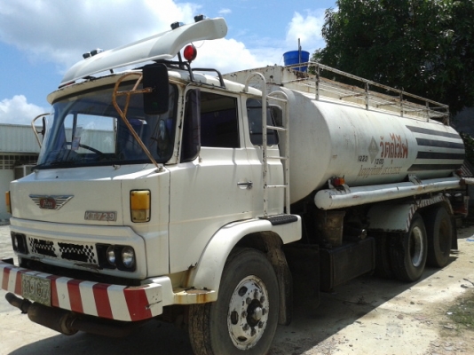 รถสิบล้อบรรทุกน้ำมัน 16000ลิตร 4 ช่อง  พร้อมใช้งาน