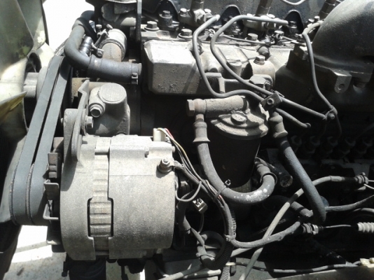 รถสิบล้อบรรทุกน้ำมัน 16000ลิตร 4 ช่อง  พร้อมใช้งาน