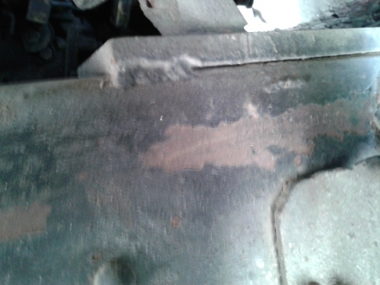 รถสิบล้อบรรทุกน้ำมัน 16000ลิตร 4 ช่อง  พร้อมใช้งาน