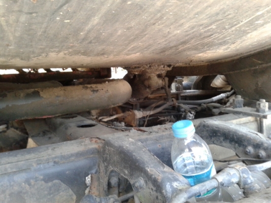 รถสิบล้อบรรทุกน้ำมัน 16000ลิตร 4 ช่อง  พร้อมใช้งาน