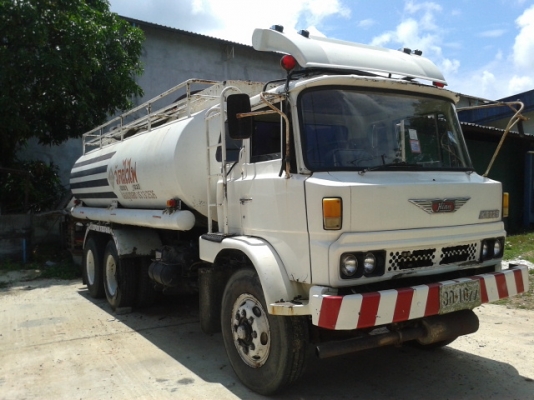 รถสิบล้อบรรทุกน้ำมัน 16000ลิตร 4 ช่อง  พร้อมใช้งาน