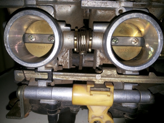 ขาย คาร์บู Suzuki bandit250cc.