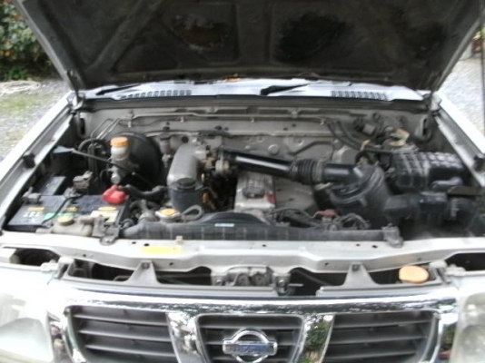 NISSAN FRONTIER  4ประตู  ปี 2001