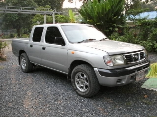 NISSAN FRONTIER  4ประตู  ปี 2001