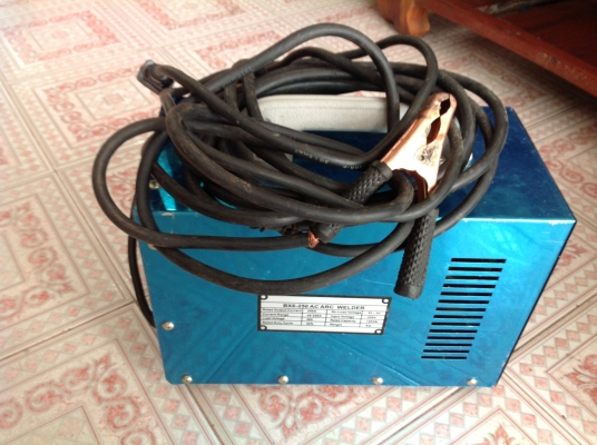 ขายตู้เชื่อมแสตนเลส 250 แอมป์ พร้อมหัวเชื่อมและสายครบ