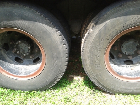 สิบล้อหัวยาว  1  เพลา สภาพรถสวย  พร้อมใช้งาน