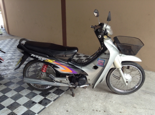 ขาย!!!เวฟ100 รถเครื่องดีคับ ขับขี่ดี มีเล่มทะเบียนครบ ภาษีไม่หมด