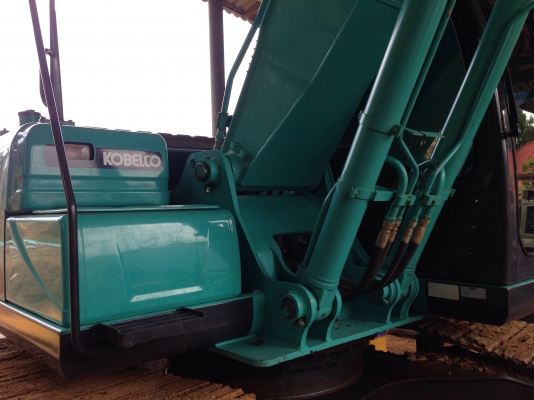 รถแบ็คโค KOBELCO MARK8 SUPER SK200 YN-12