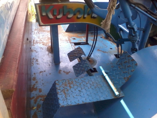 อีแต่นขายพร้อมเครื่อง 14 แรง เฟืองท้ายใหญ่/เกียร์2ลูก แชทซีหน้า5 โทร 081-0745778