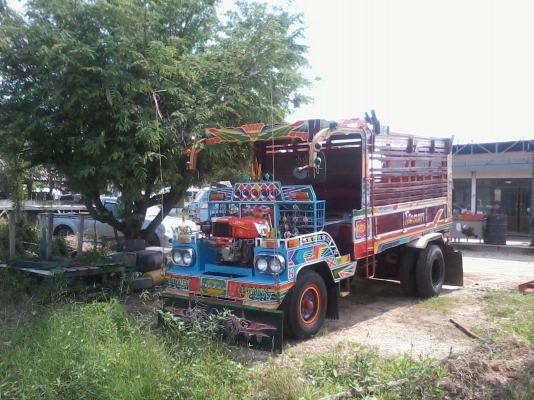 อีแต่นขายพร้อมเครื่อง 14 แรง เฟืองท้ายใหญ่/เกียร์2ลูก แชทซีหน้า5 โทร 081-0745778