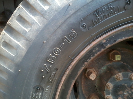 อีแต่นขายพร้อมเครื่อง 14 แรง เฟืองท้ายใหญ่/เกียร์2ลูก แชทซีหน้า5 โทร 081-0745778