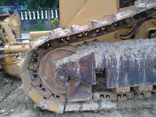 รถแทรคเตอร์ตีนตะขาบ CAT D4H รถสวย มีทะเบียนครบ