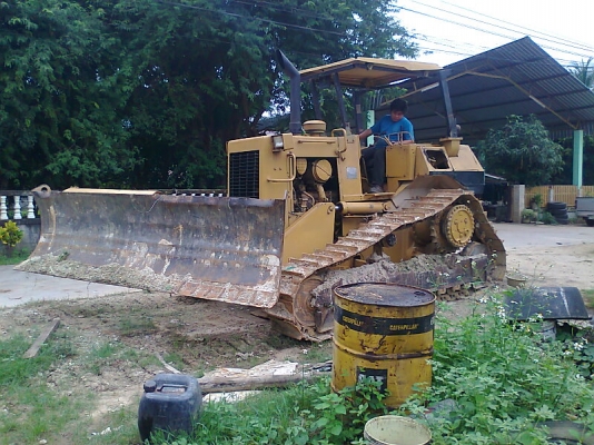 รถแทรคเตอร์ตีนตะขาบ CAT D4H รถสวย มีทะเบียนครบ