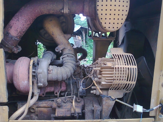 รถแทรคเตอร์ตีนตะขาบ CAT D4H รถสวย มีทะเบียนครบ