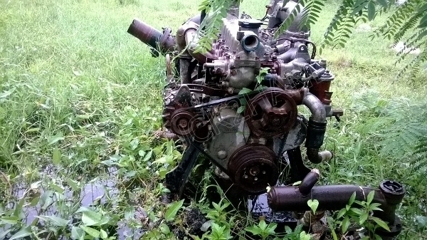 เครื่องสูบน้ำ ยี่ห้อ HINO รุ่นEH700 ขนาด 168 แรงม้า