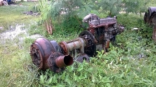 เครื่องสูบน้ำ ยี่ห้อ HINO รุ่นEH700 ขนาด 168 แรงม้า